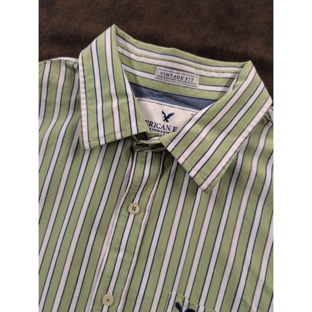 American Eagle Outfitters Mens XL Vintage Fit Green White Striped Button Shirt